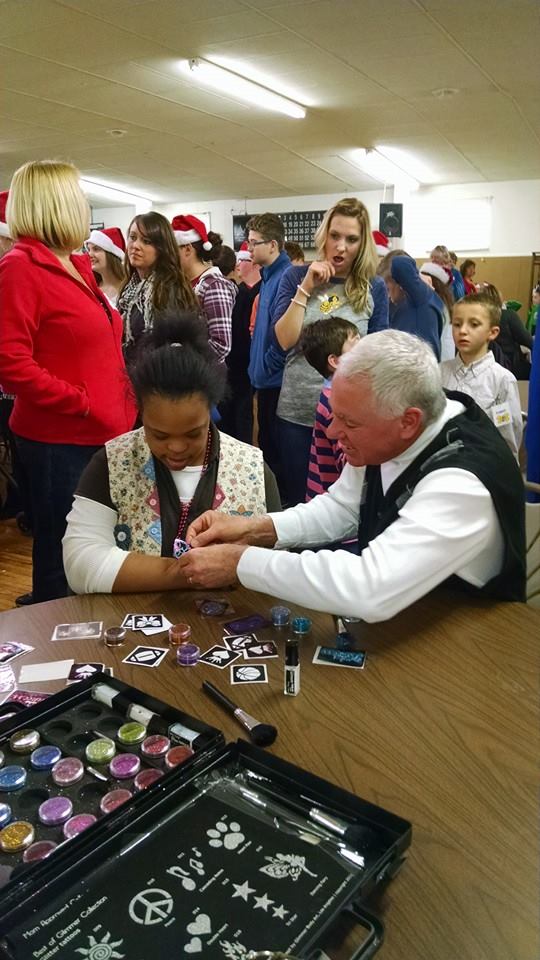 bob-working-with-students